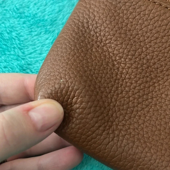 Michael Kors small handbag. Great for cocktail party - Picture 3 of 8